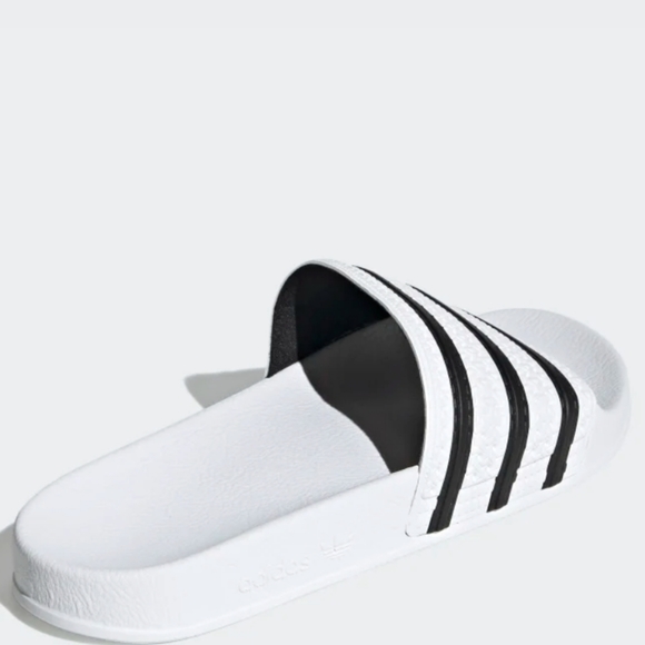 Adidas Slippers - Picture 11 of 16